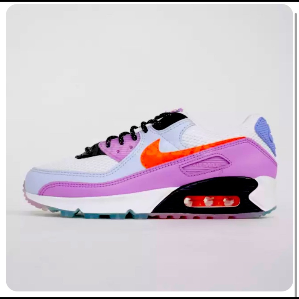 Nike Air Max 90 ‘Carnival’ Sneaker Used